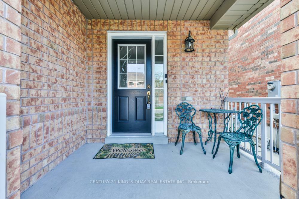 Photo de la propriété: 89 D'Amato Crescent ON L6A 4P2