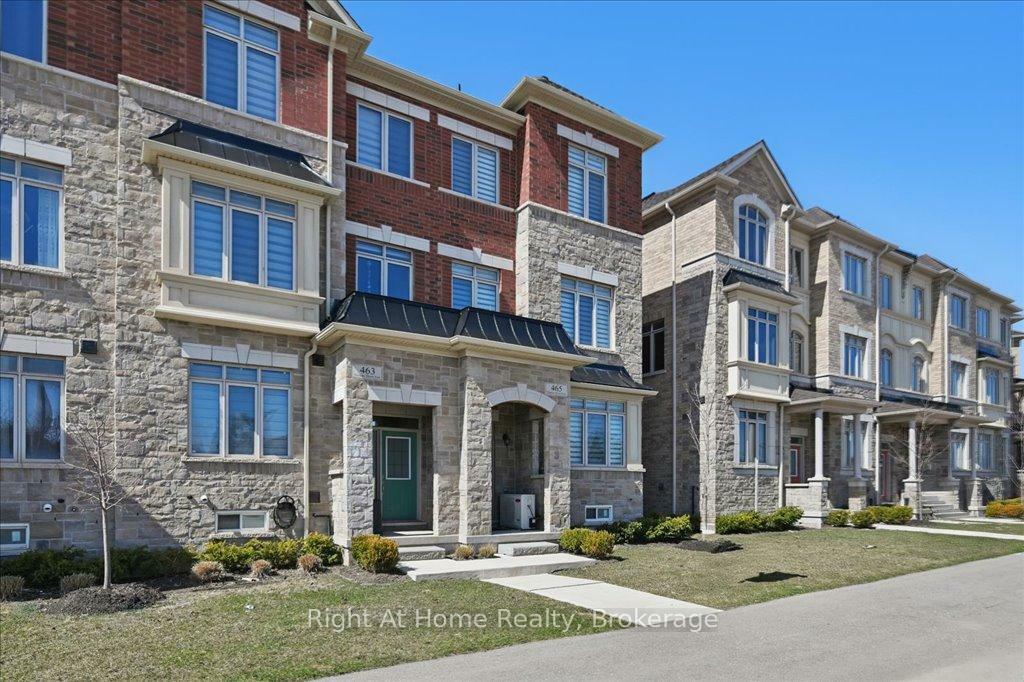 Property Photo:  465 Dundas Street E  ON L6H 3P4 