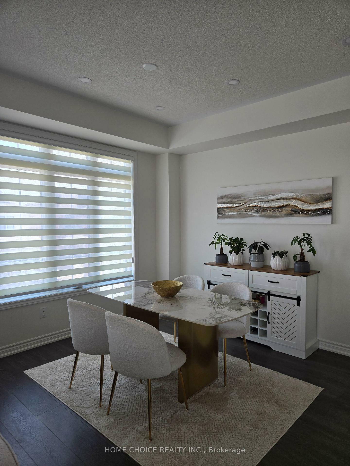 Property Photo:  35 Rotary Way  ON L3Z 4P2 
