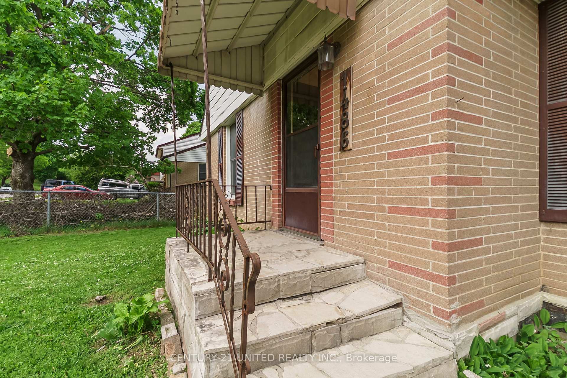 Property Photo: 1486 Glencairn Avenue ON K9J 6S3