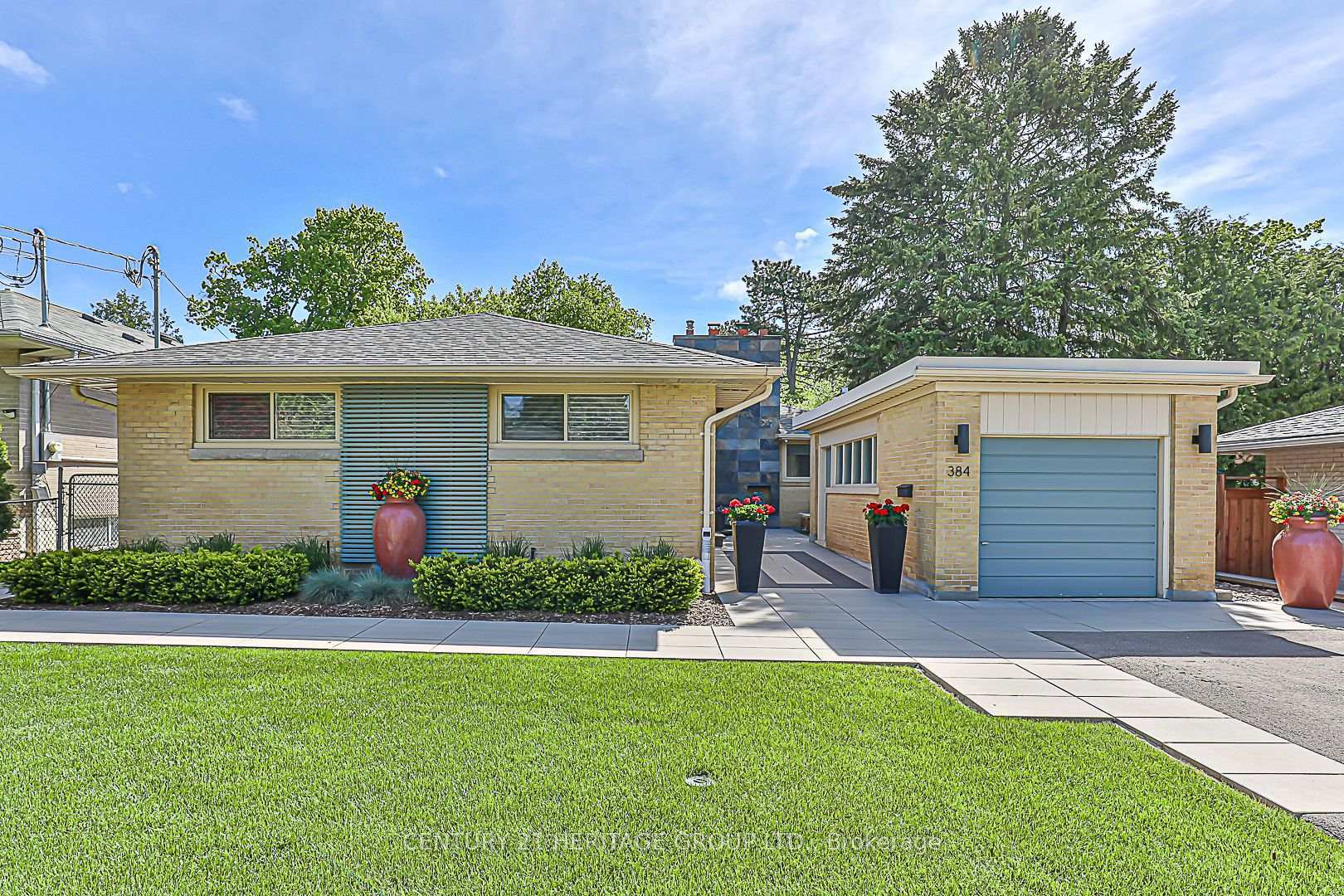 384 Sugar Maple Lane  Richmond Hill ON L4C 4C4 photo