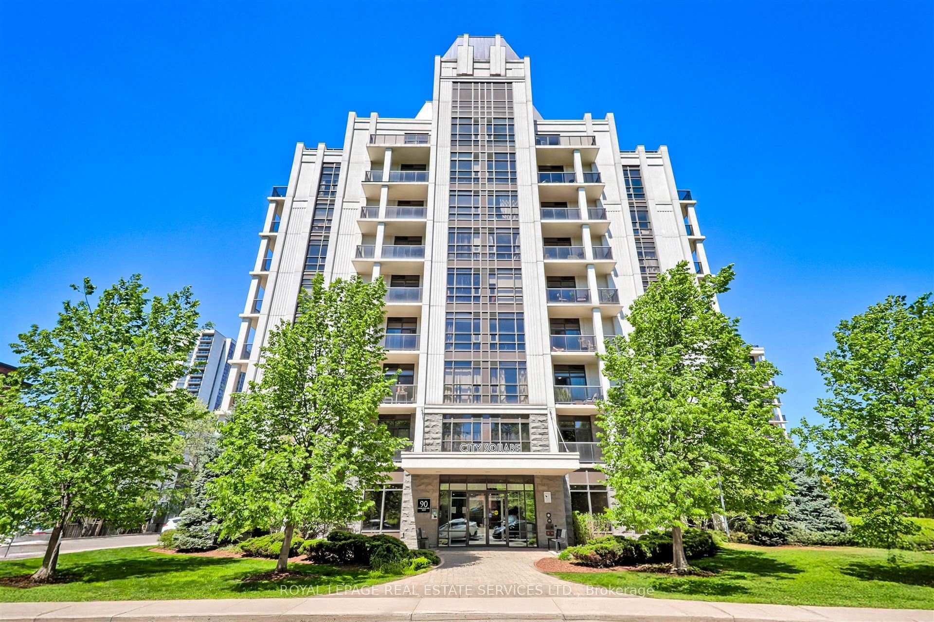 Property Photo: 90 Charlton Avenue W 304 ON L8P 0B4