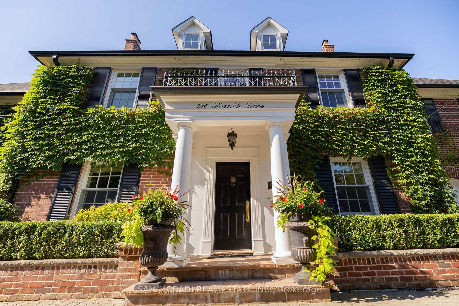 Property Photo: 246 Riverside Drive ON M6S 4A9