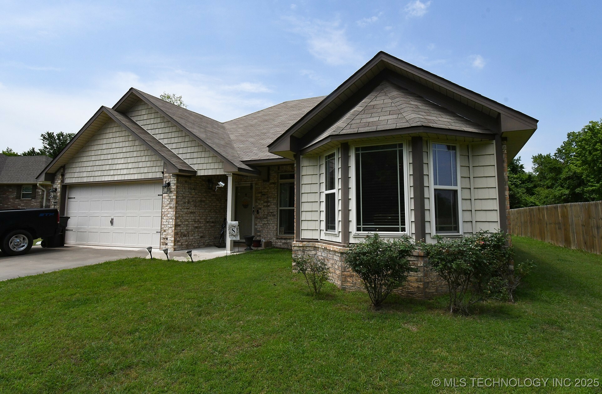 Property Photo: 114 Stone OK 74954