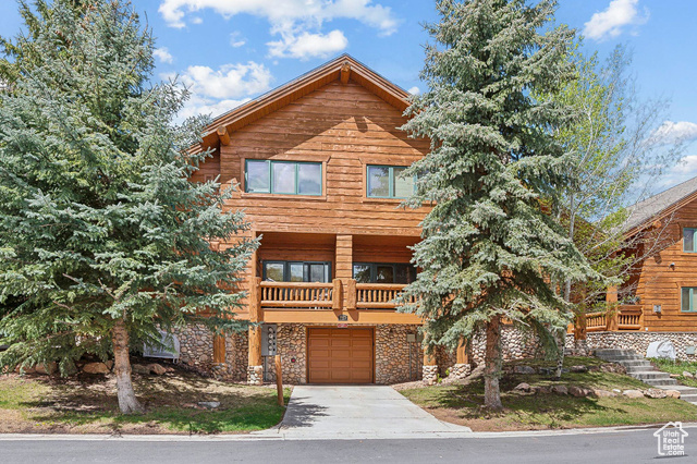 Property Photo: 3975 Timberwolf Ln 2C UT 84098