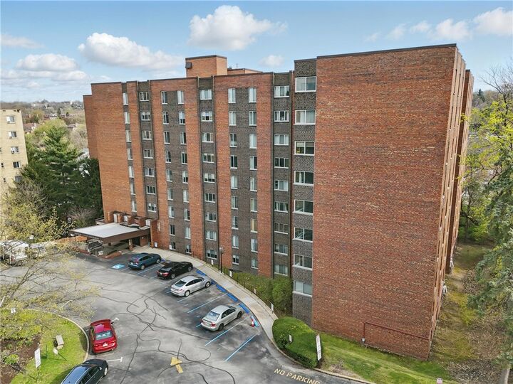 5 Bayard Road 913  Shadyside PA 15213 photo