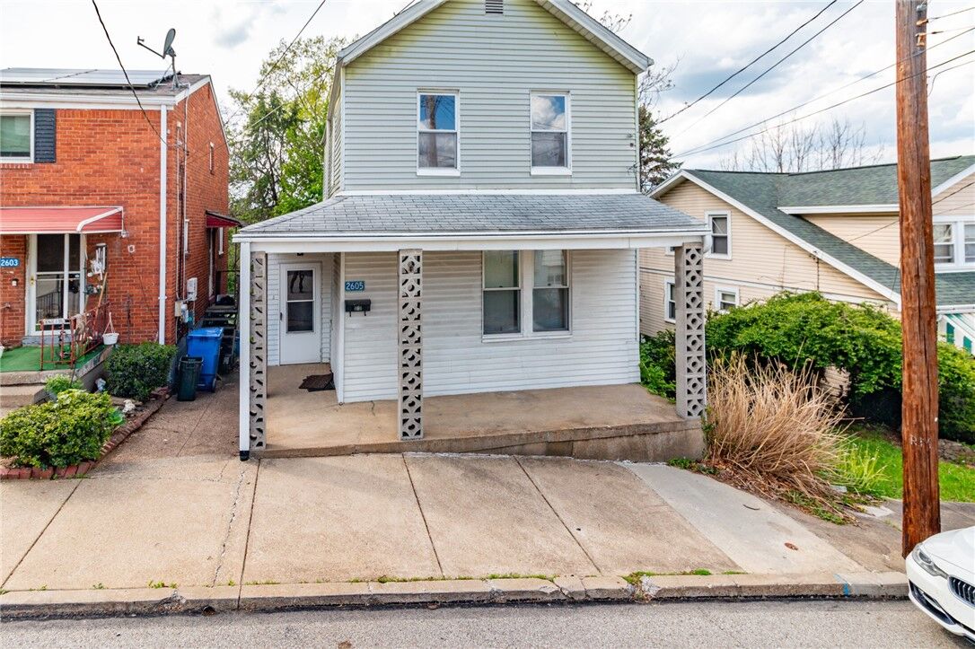 Property Photo: 2605 Fayette St PA 15132