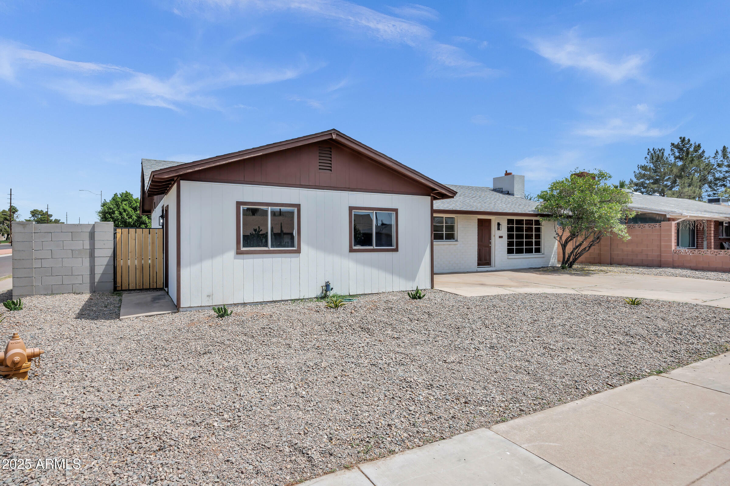 Property Photo: 8002 E Whitton Avenue AZ 85251