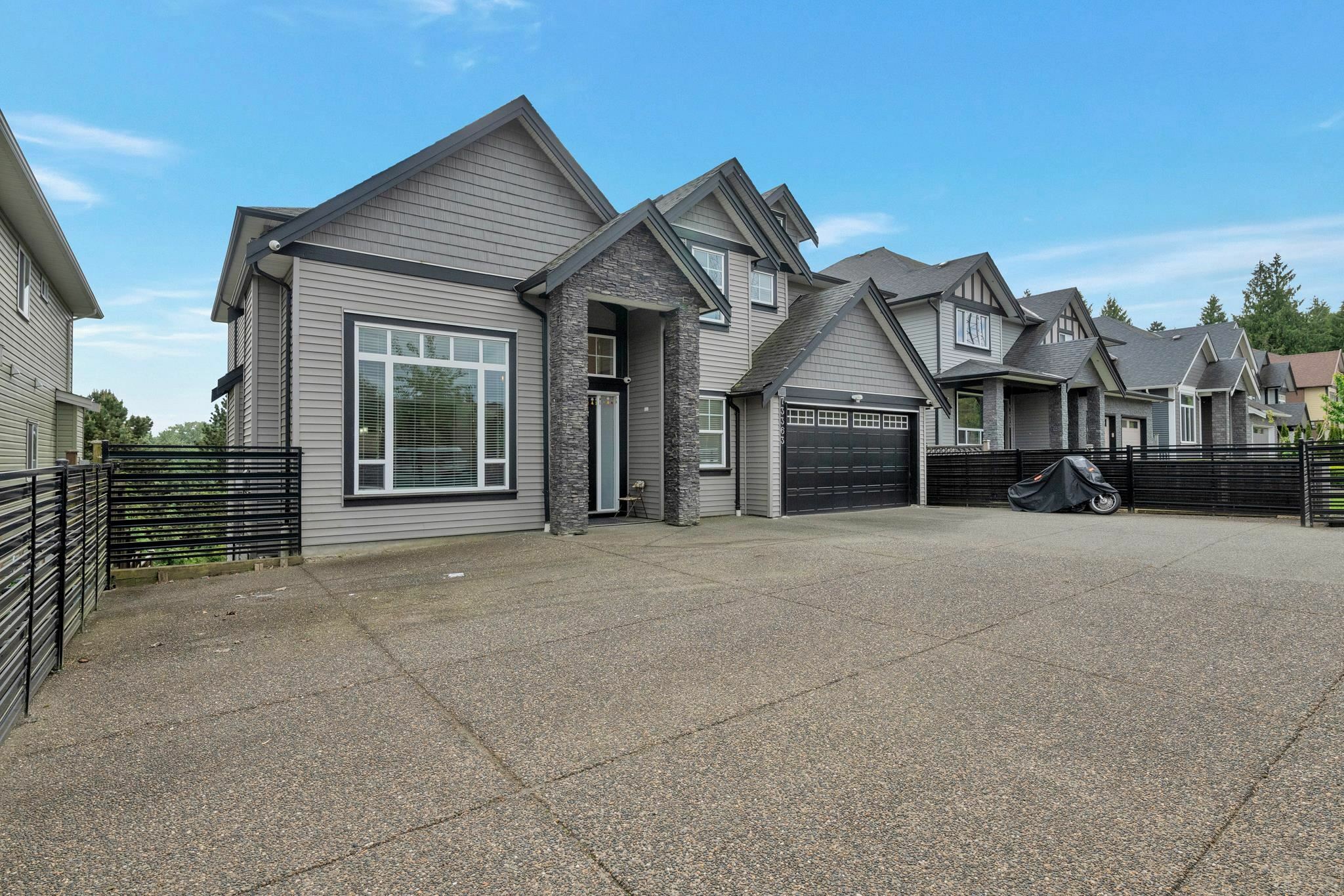 Property Photo: 3363 Horn Street 7 BC V2S 7B3