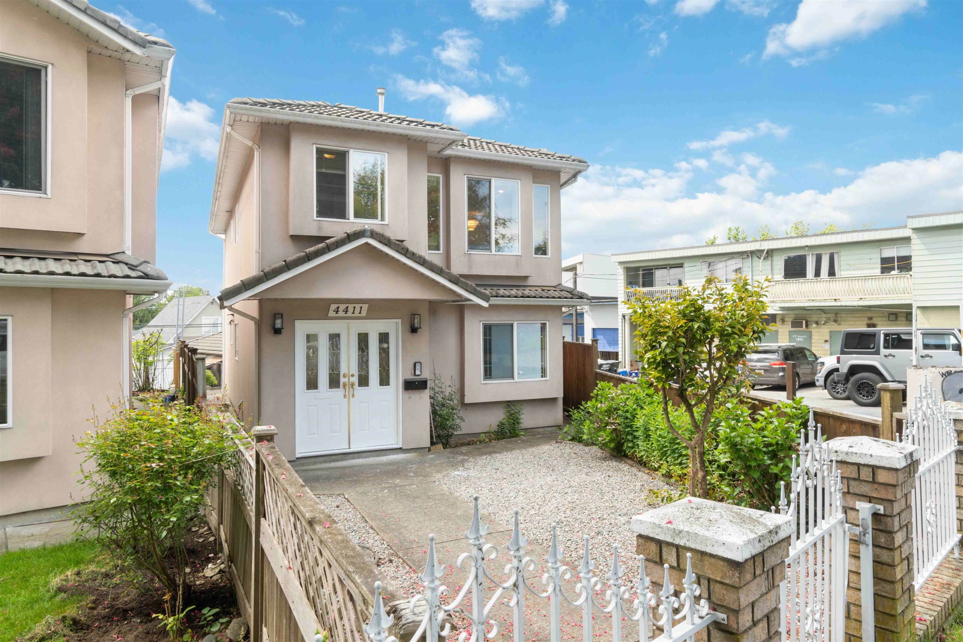 Property Photo: 4411 Beatrice Street BC V5N 4J1