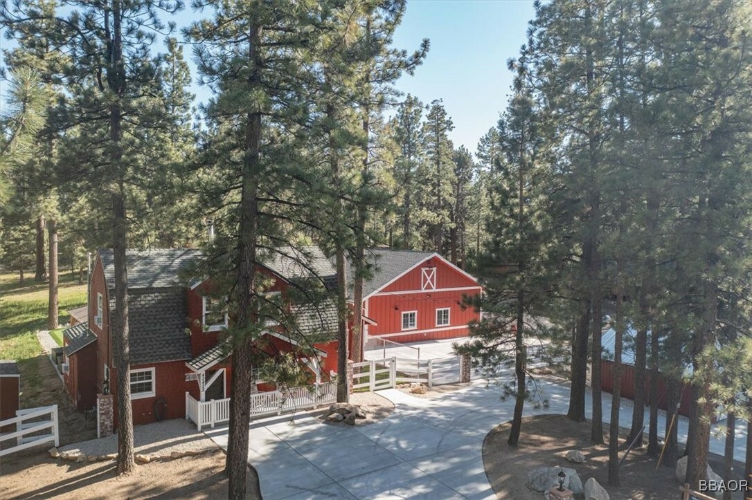 Property Photo: 42425 Fox Farm Road CA 92315