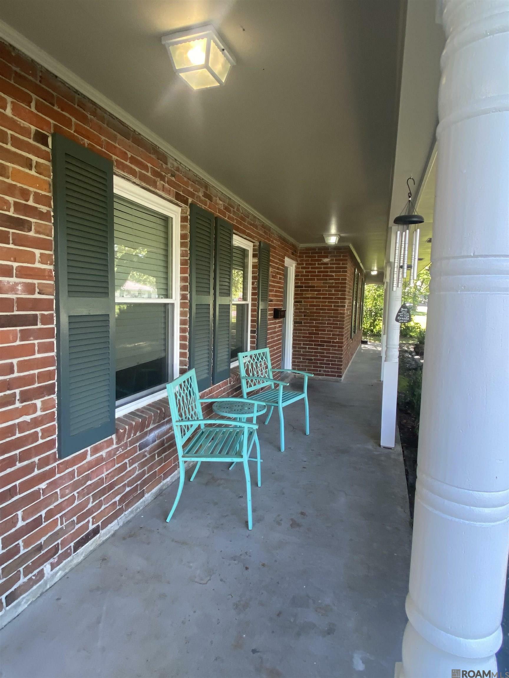 Property Photo:  10322 Lebanon St  LA 70816 
