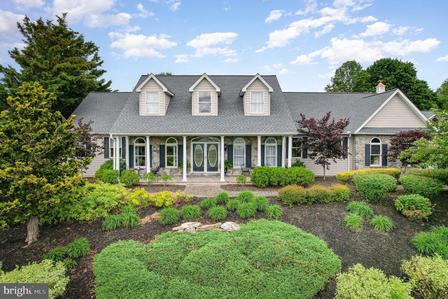 Property Photo: 148 Lawn Road PA 17078