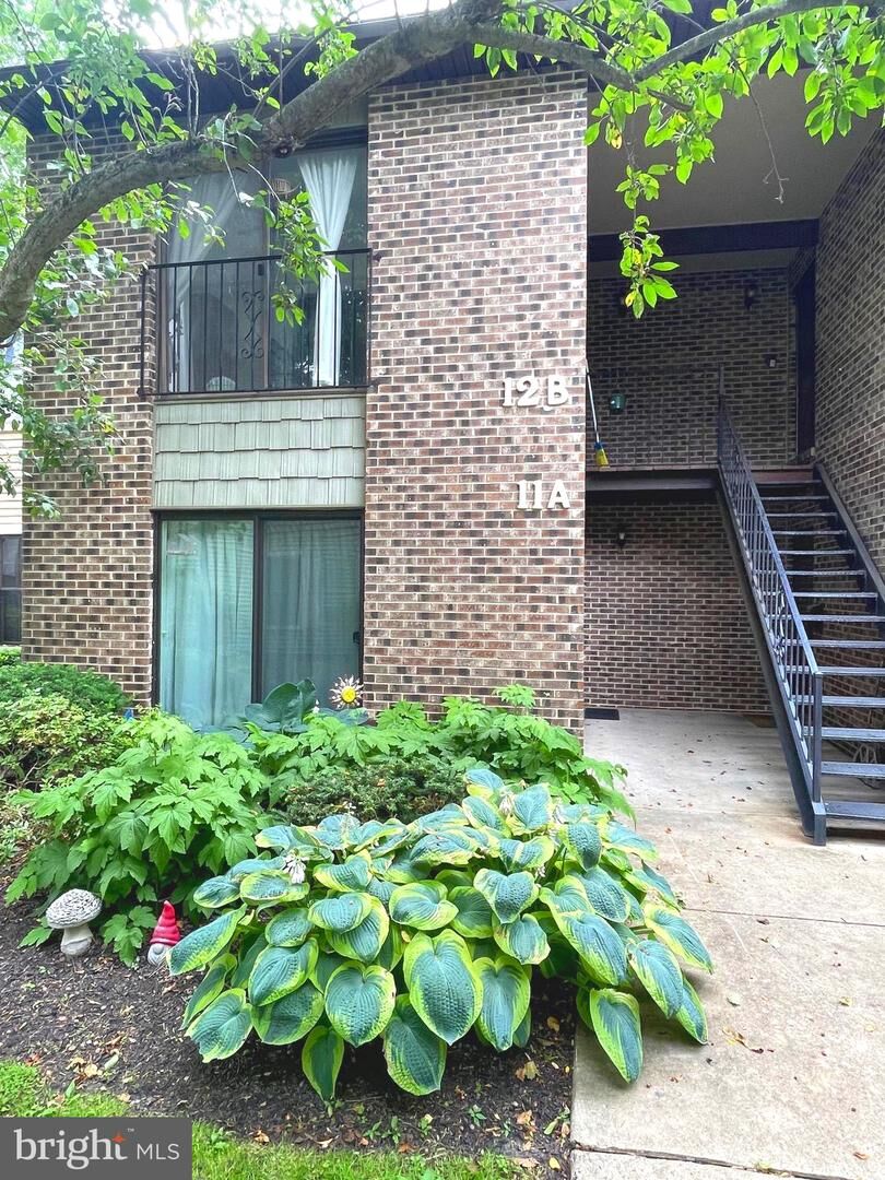 Property Photo:  12 Bluebell La B  NJ 08054 