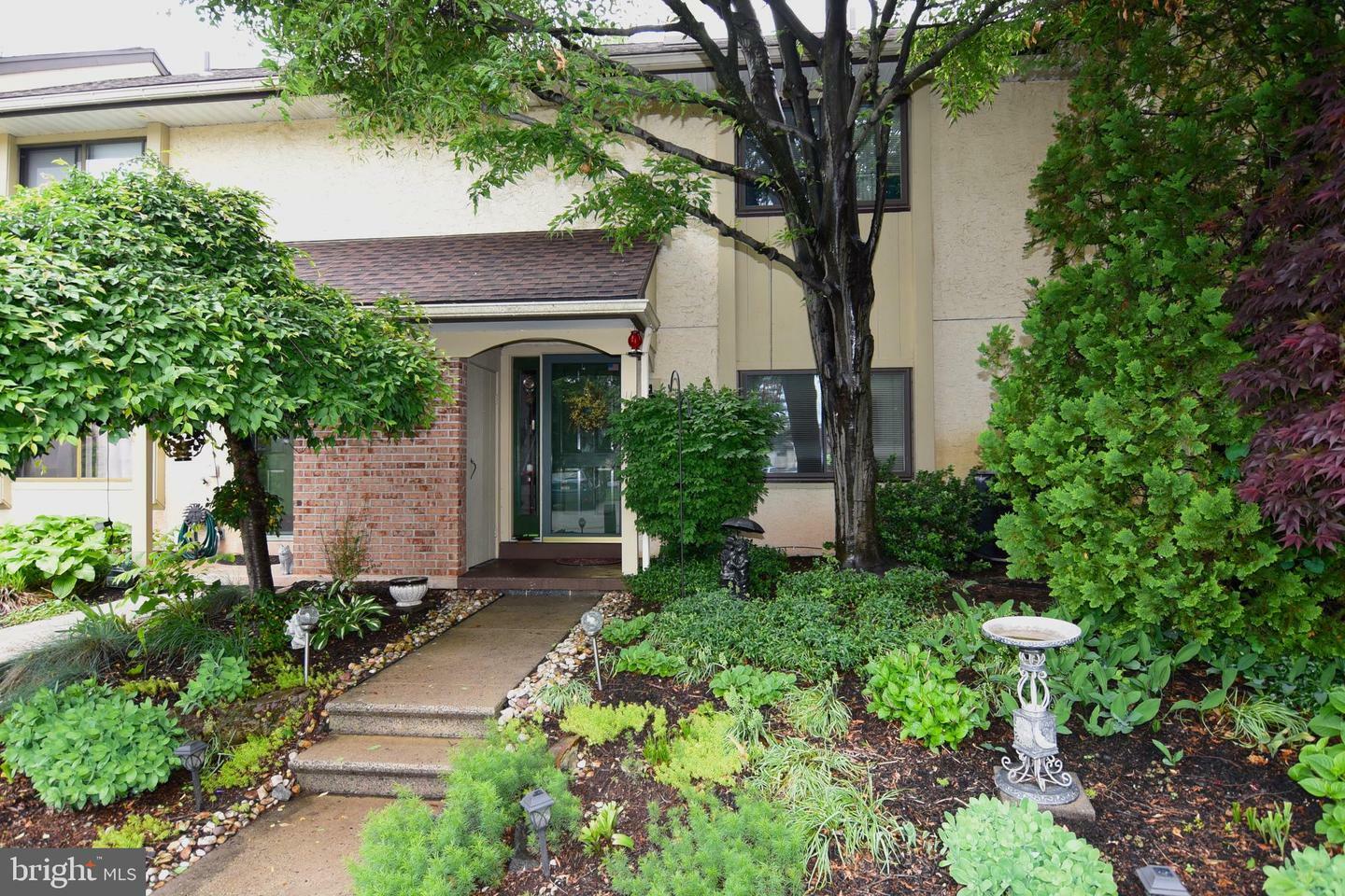 Property Photo: 11 Pine Woods Court PA 19607