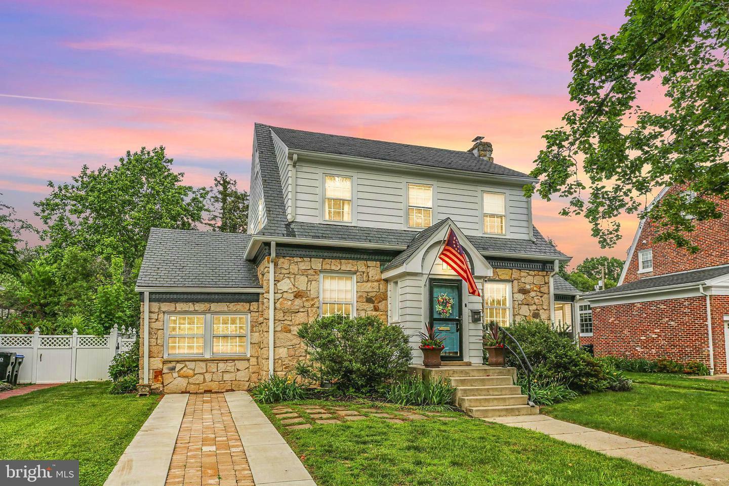 Property Photo: 1107 Kenmore Avenue VA 22401