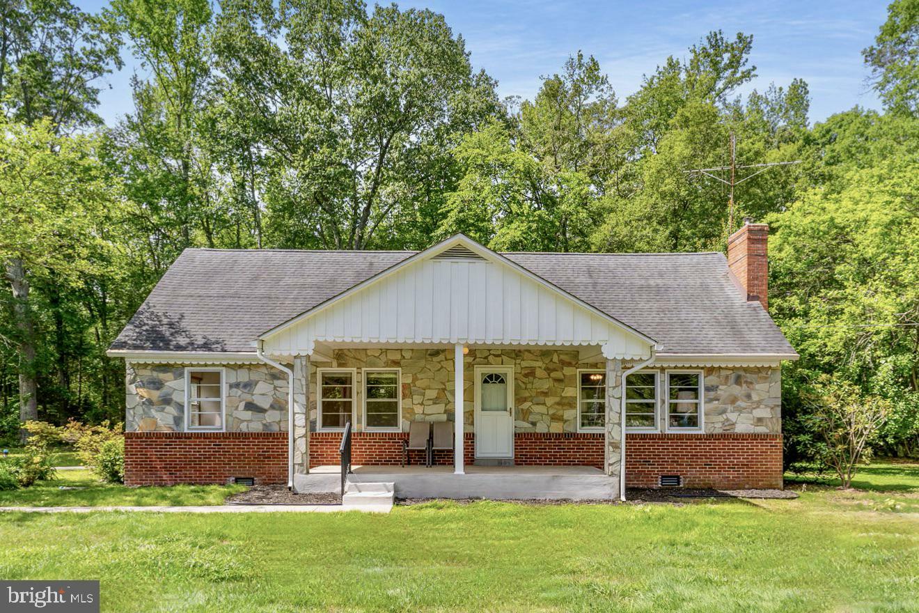 Property Photo: 6705 Hawthorne Road MD 20646