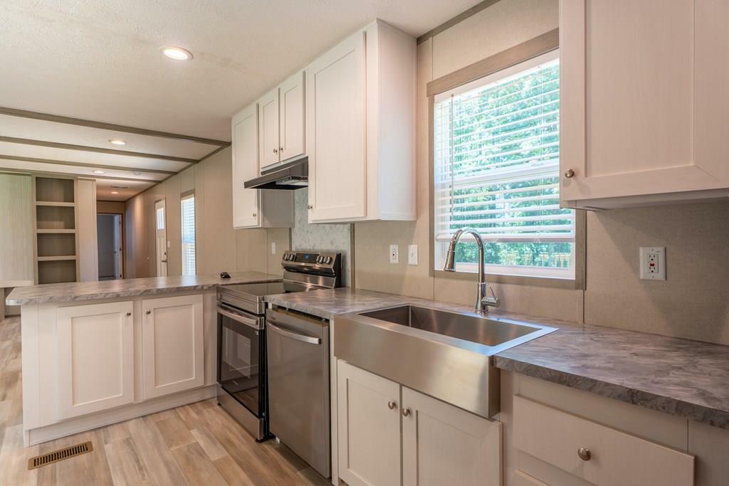 Property Photo: 2499 Maddox Chapel Rd GA 30721