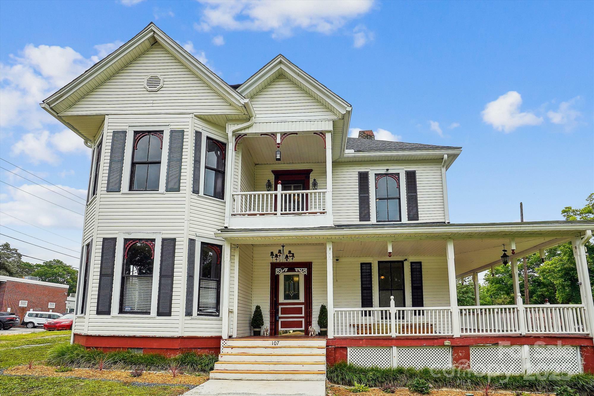 107 Hinton Street  Chester SC 29706 photo