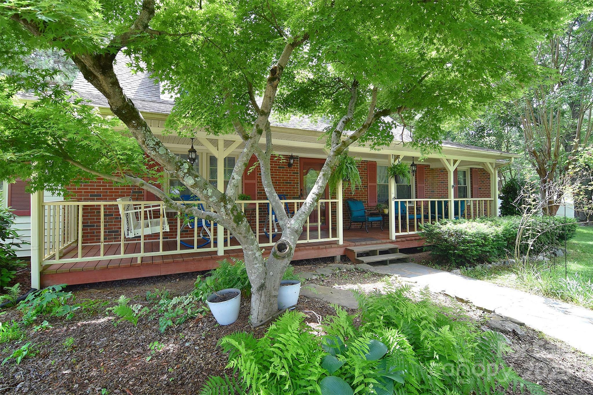 Property Photo: 109 Larch Road NC 28147