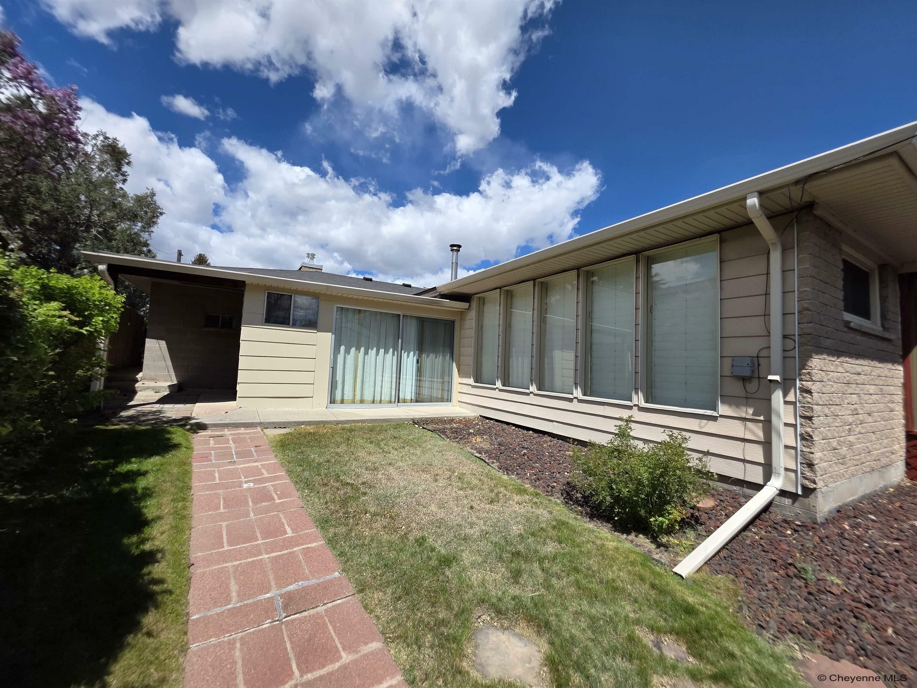 Property Photo: 3529 Concord Rd WY 82001