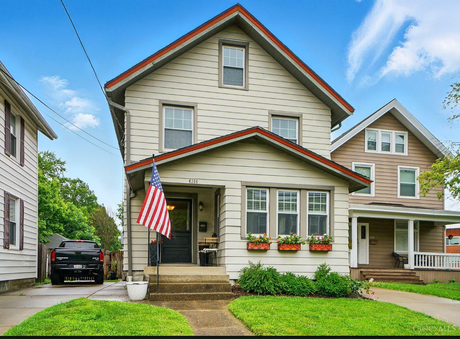 Property Photo: 4304 Smith Road OH 45212