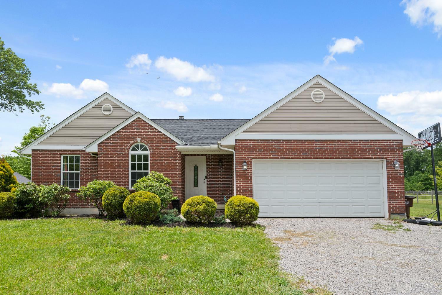 Property Photo: 2489 Swings Corner Pt Isabel Road OH 45106