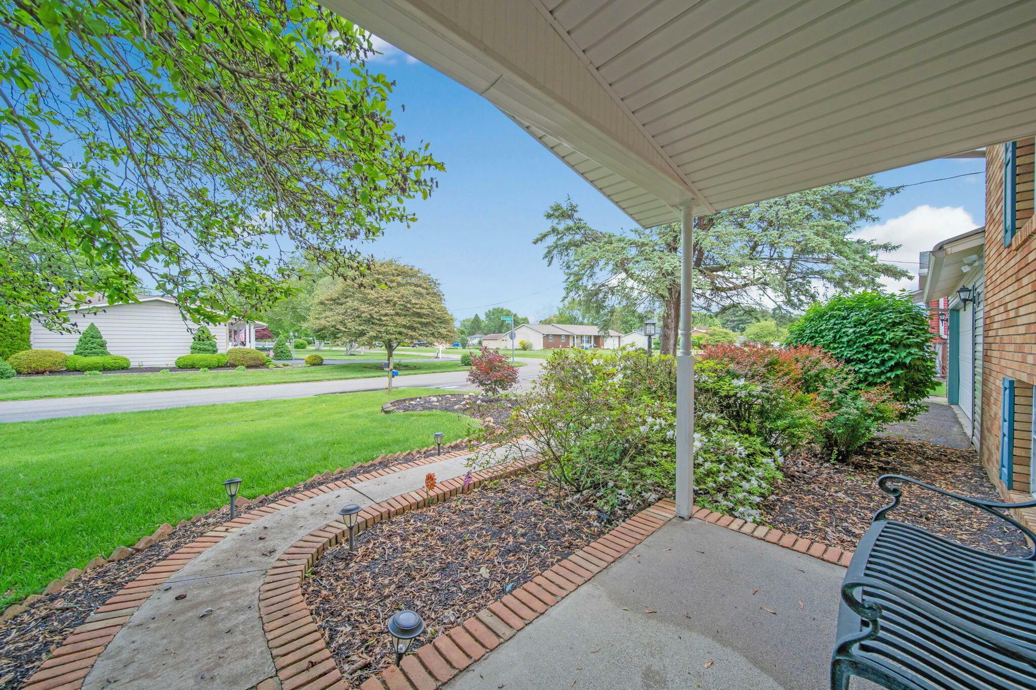 Property Photo:  299 Sherwood Downs S  OH 43055 