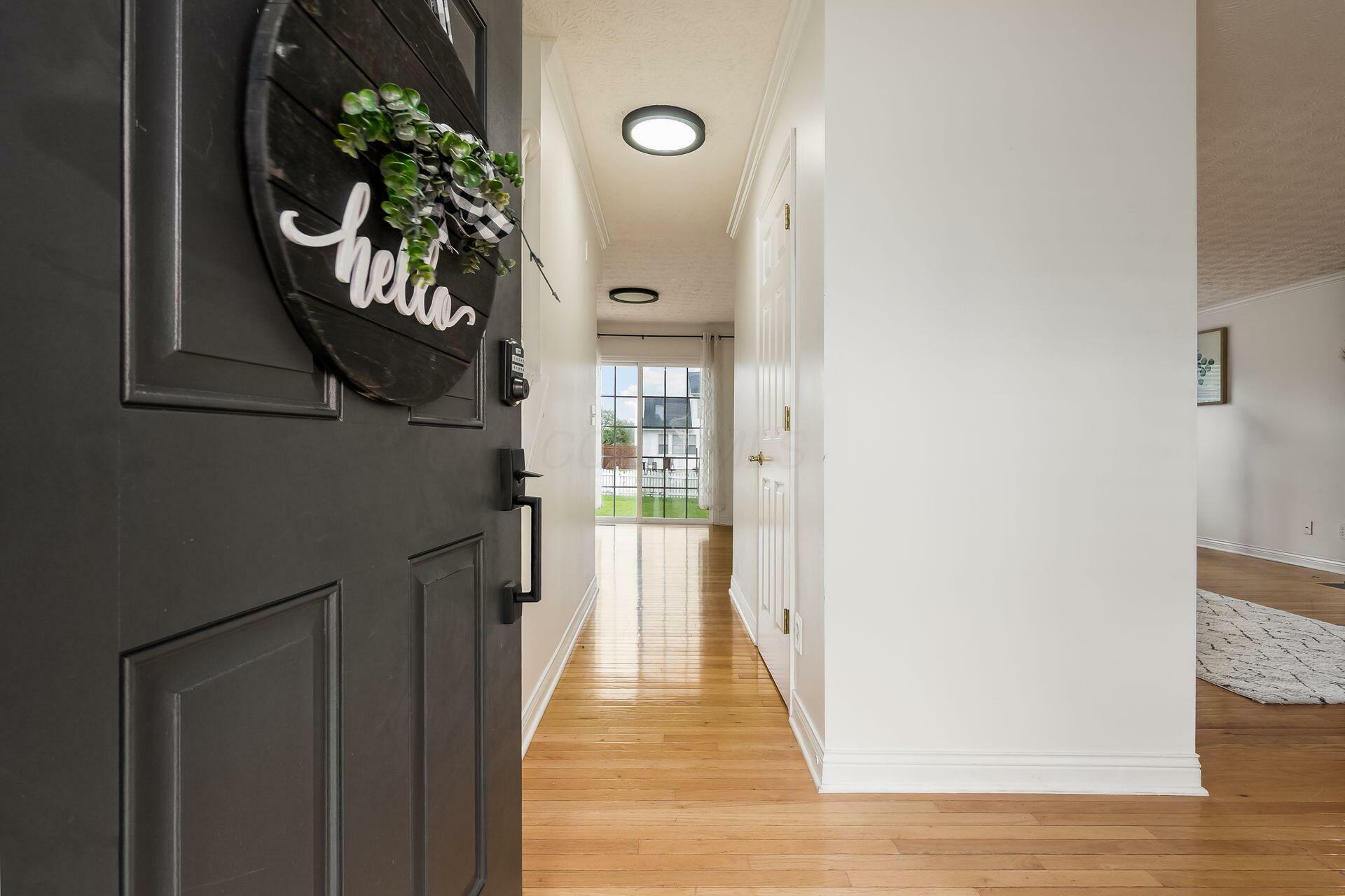 Property Photo: 304 Leestone Court OH 43074