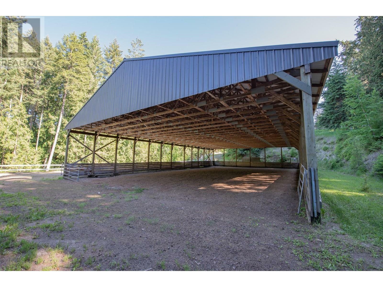 4091 10 Avenue Southeast  Salmon Arm BC V1E 1W7 photo