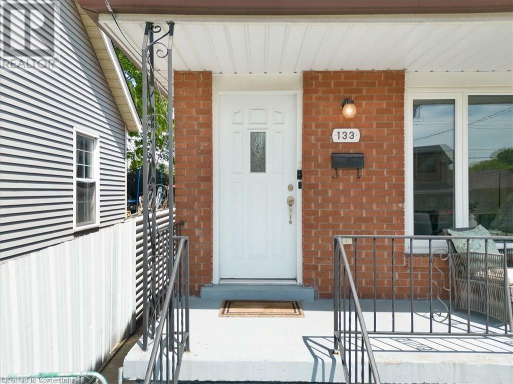 Photo de la propriété: 133 Picton Street East ON L8L 3W7