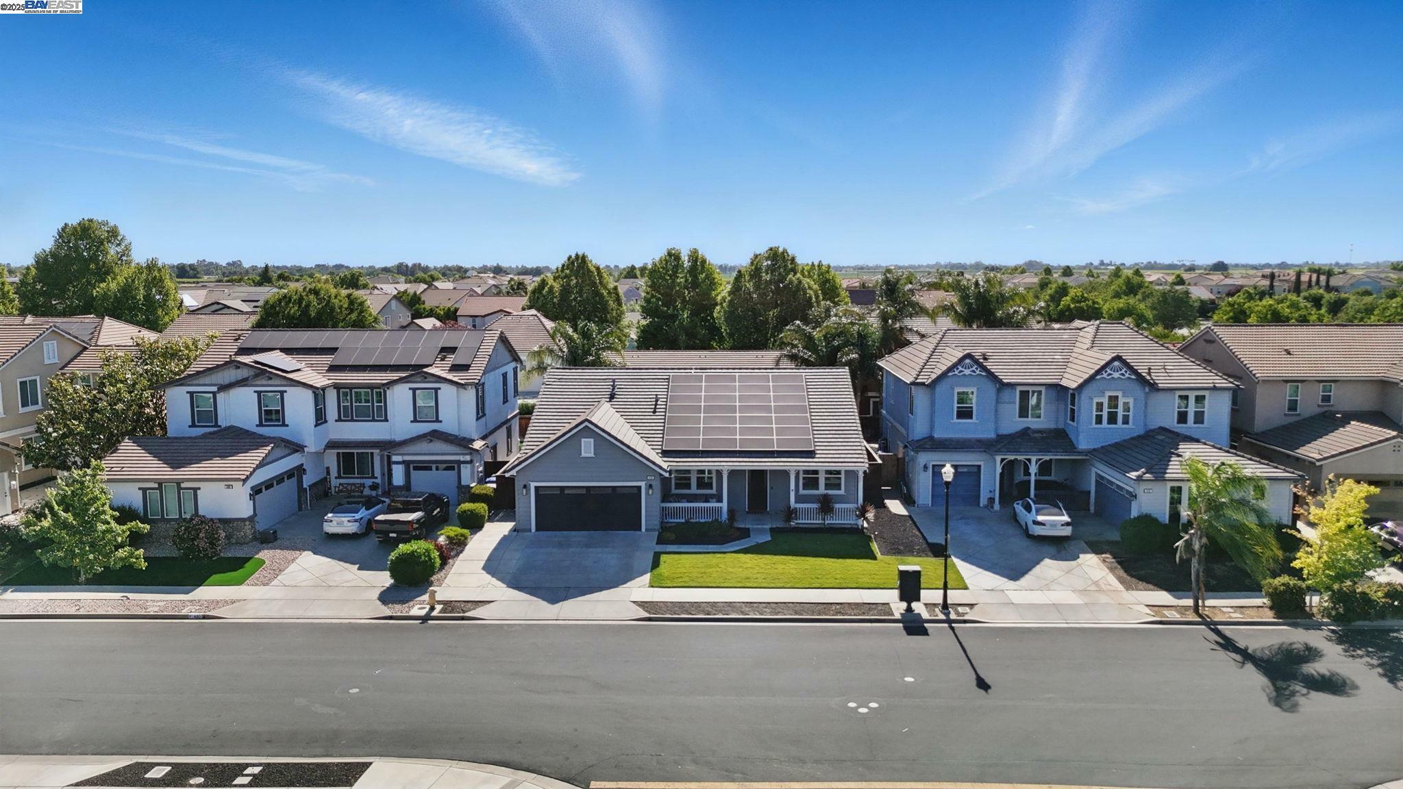 Property Photo: 478 Milford St CA 94513