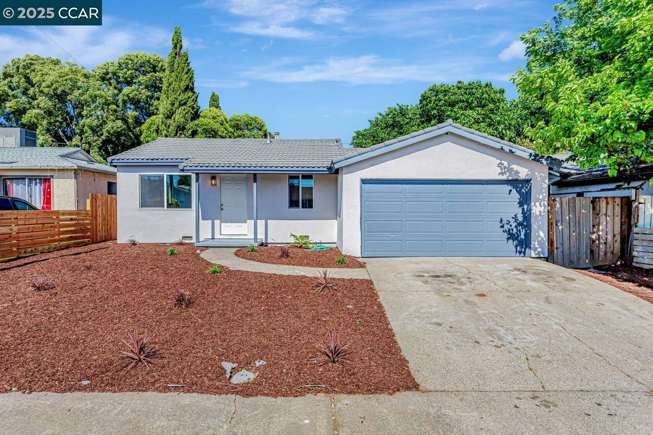 Property Photo: 168 Simonton St CA 94589