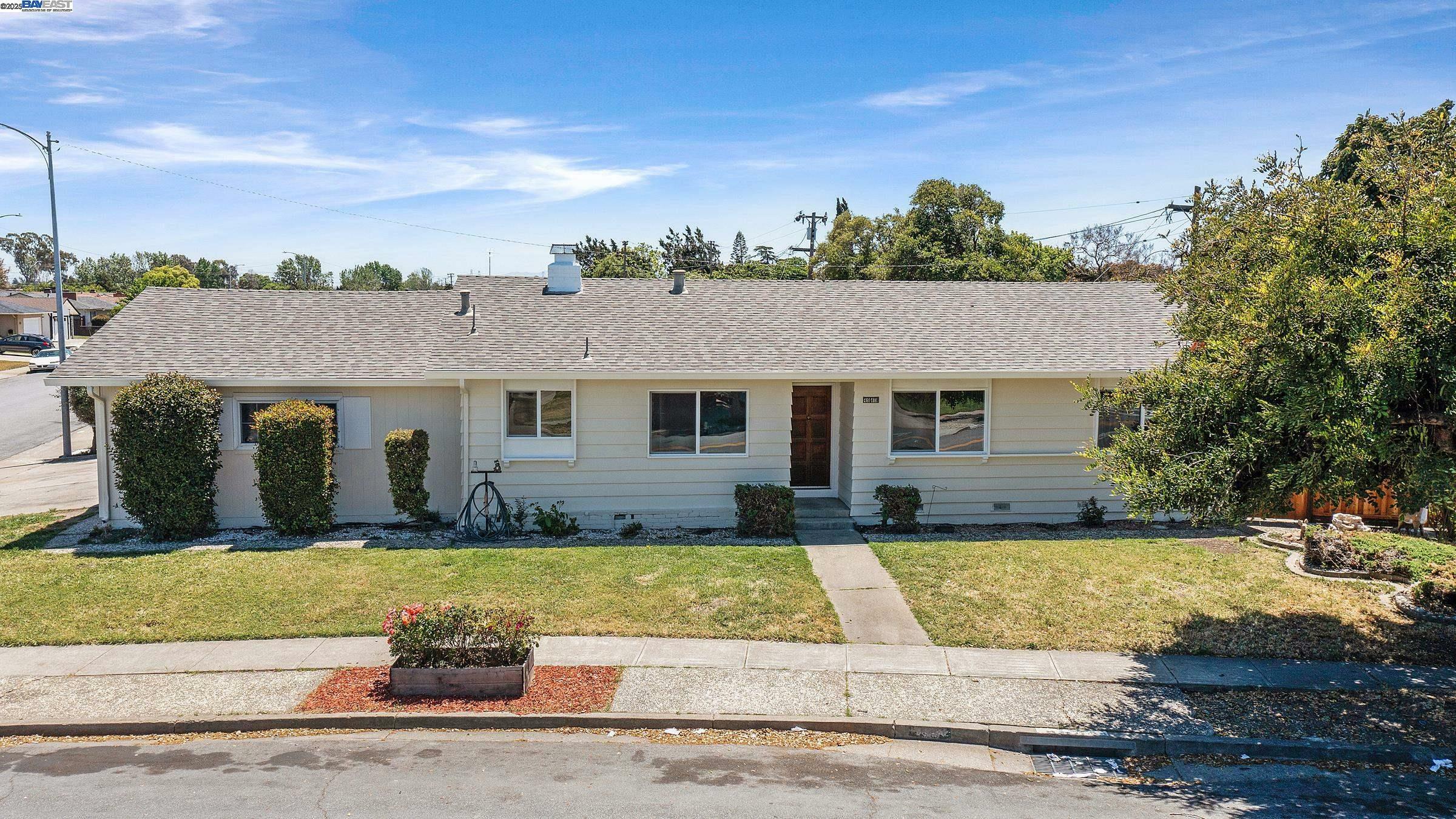 Property Photo: 4940 Omar St CA 94538