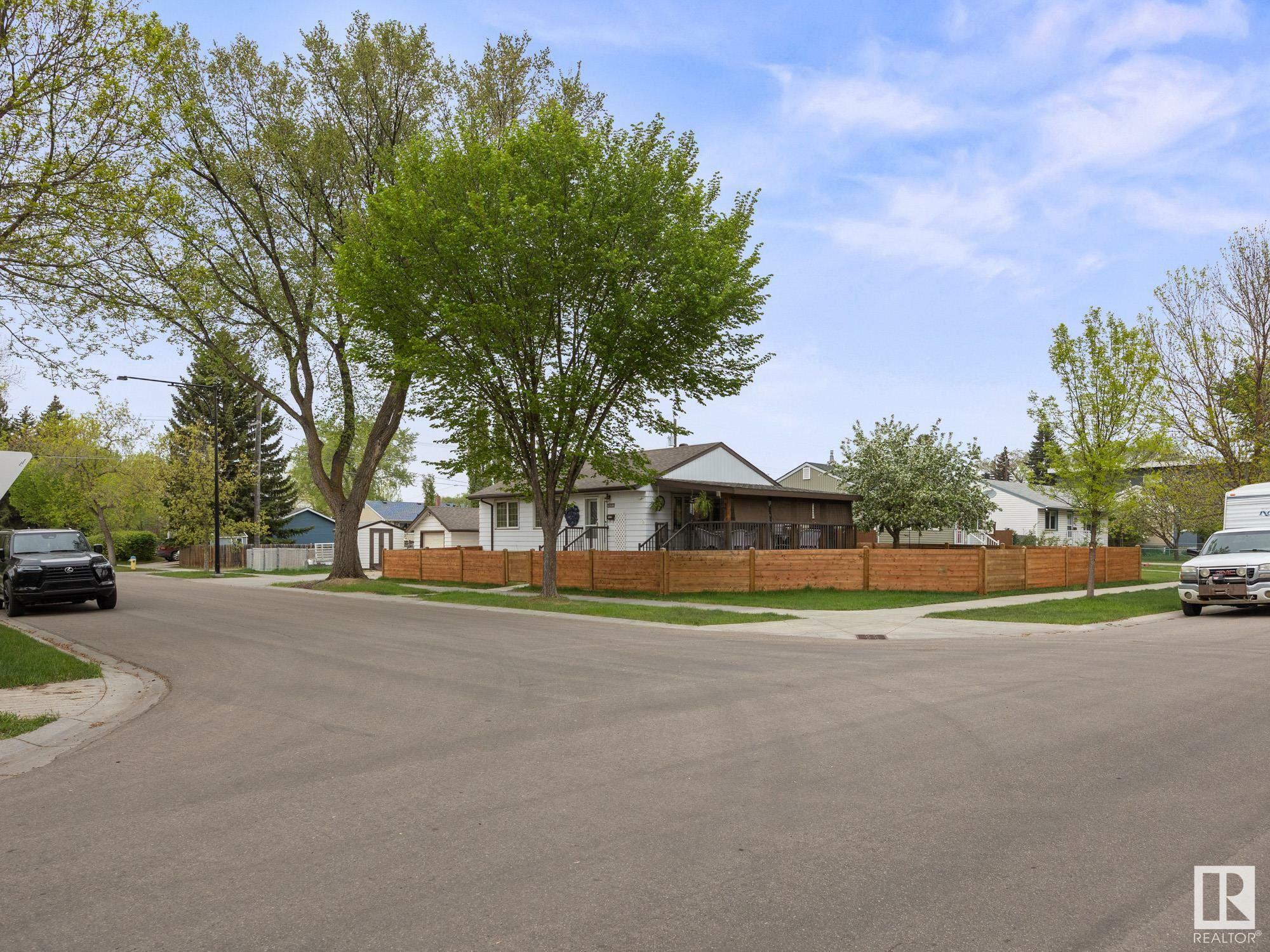Property Photo: 13504 124A Avenue NW AB T5L 3B5