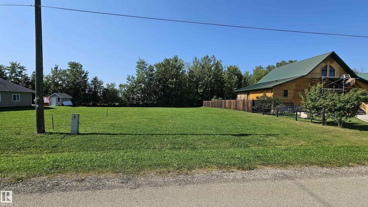 4220 43 Avenue  Rural Lac Ste. Anne County AB T0E 0A0 photo