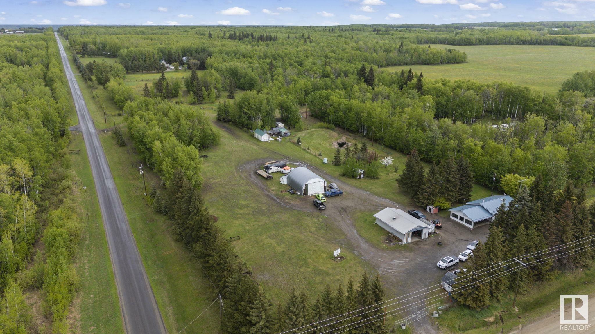 Property Photo: 5432 Highway 16 (Hwy) AB T0E 0W0