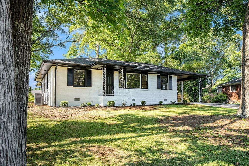 Property Photo: 1207 Ellington Drive GA 30260