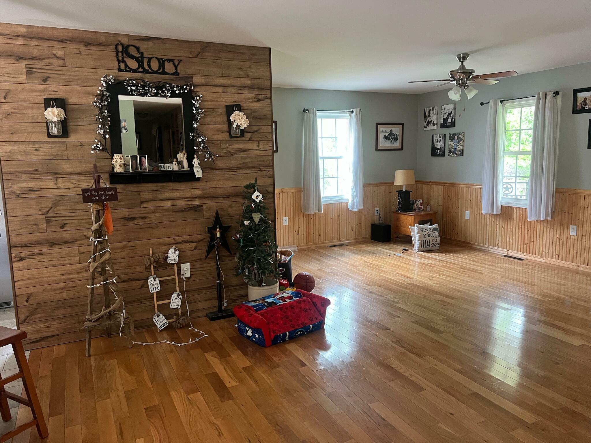 Property Photo: 1696 Stone House Rd WV 24925
