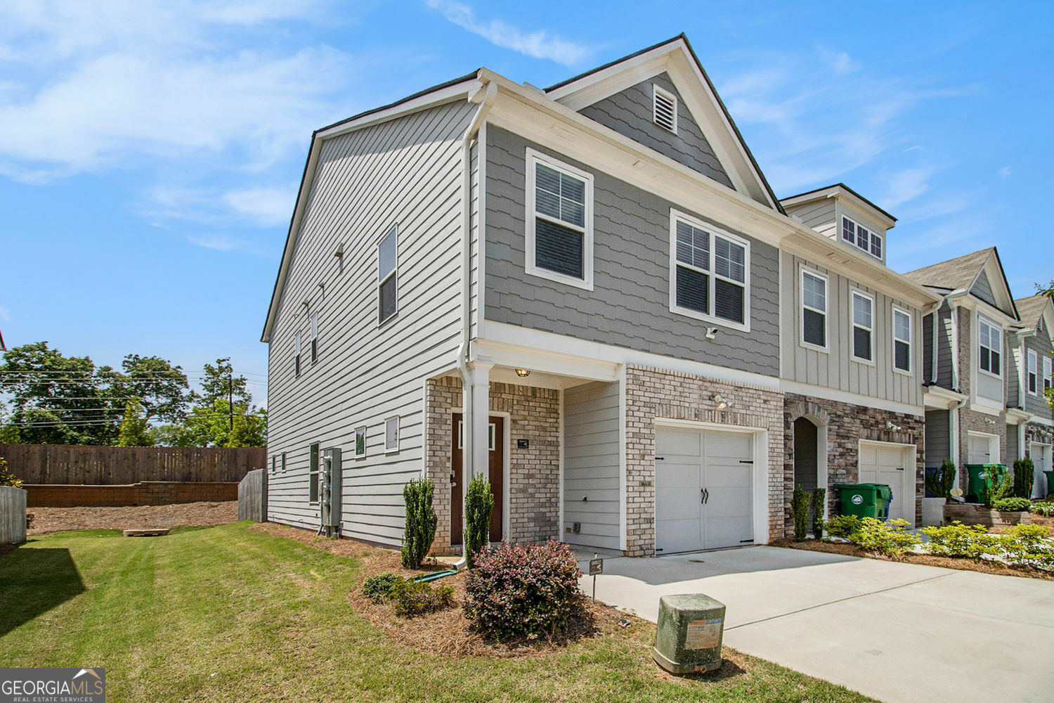 Property Photo: 1884 Plainsboro Drive GA 30058