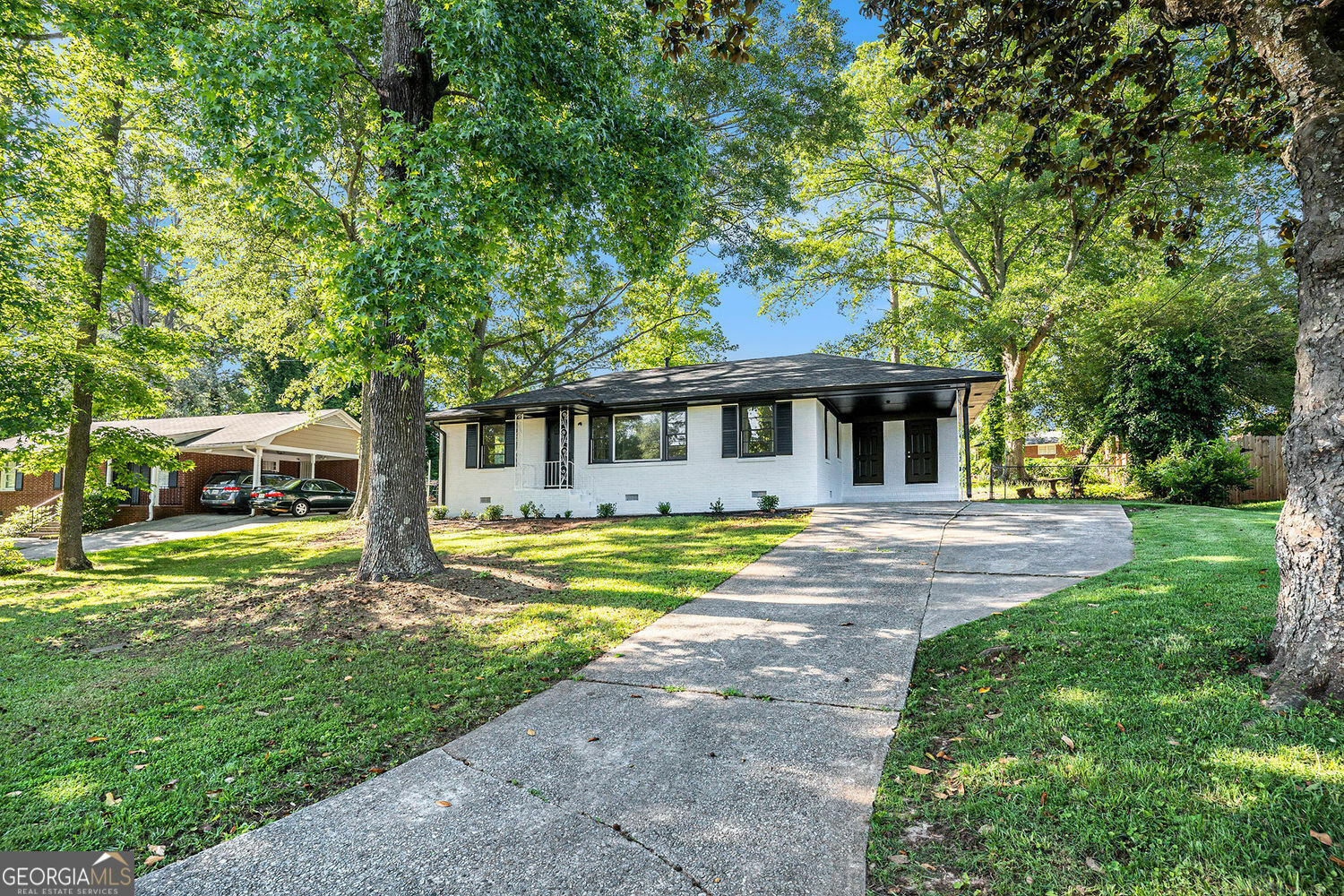 Property Photo: 1207 Ellington Drive GA 30260