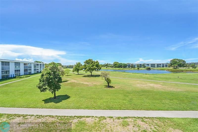 Property Photo: 2801 Victoria Way D3 FL 33066