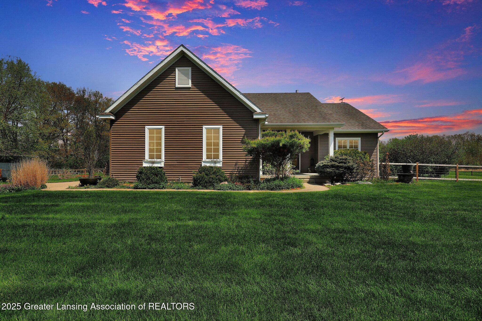 Property Photo:  4740 Round Lake Road  MI 48848 