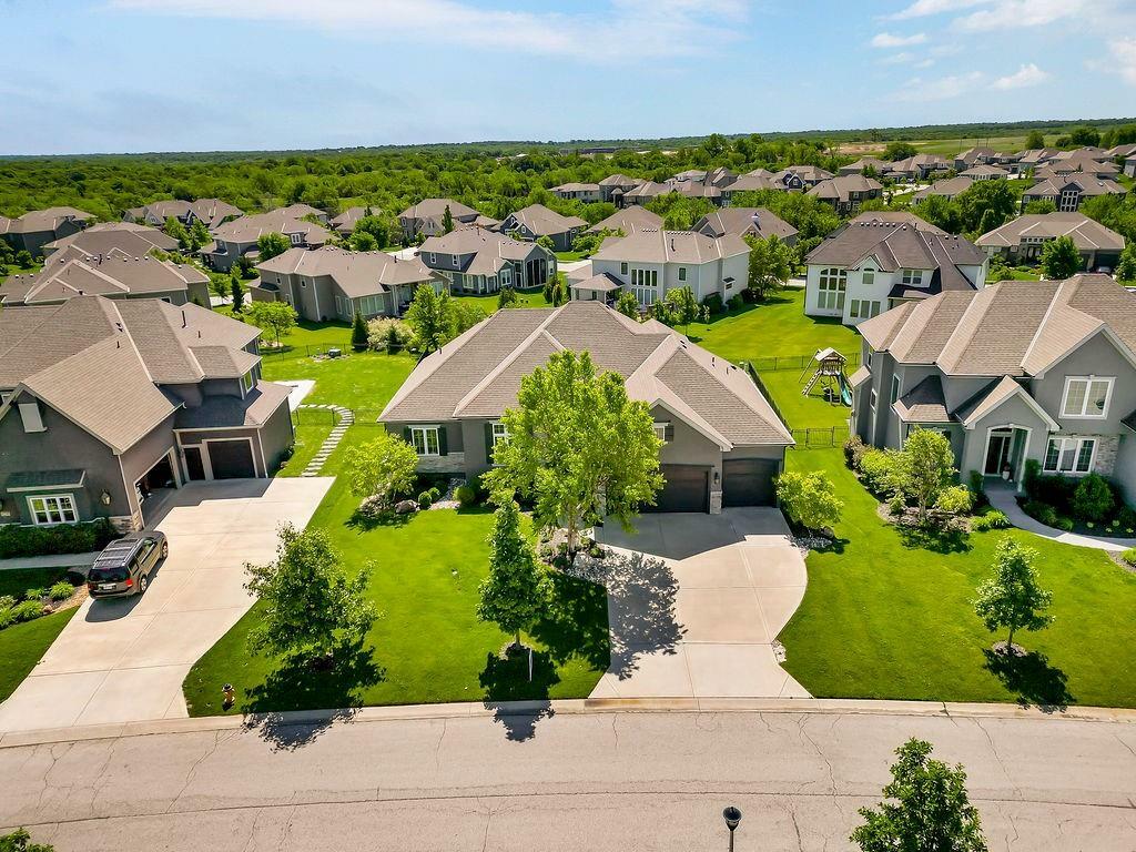 Property Photo: 10417 W 172nd Street KS 66221