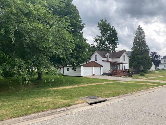 Property Photo: 907 Iowa Street IA 52224