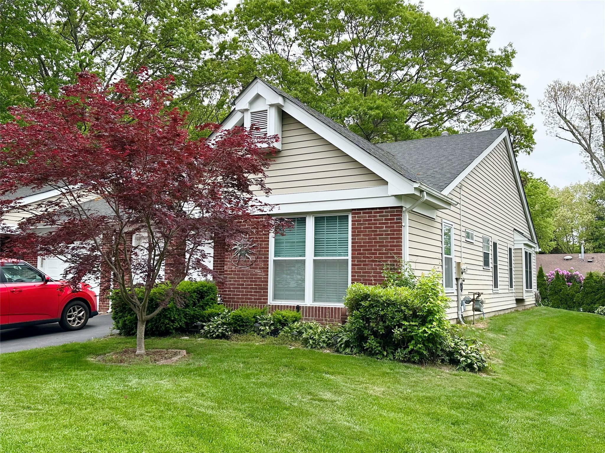 5 Baldwin Court  Ridge NY 11961 photo