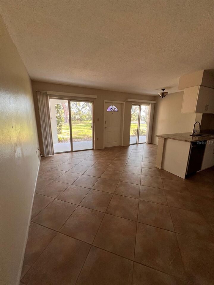 Property Photo: 4035 S School Avenue D3 FL 34231