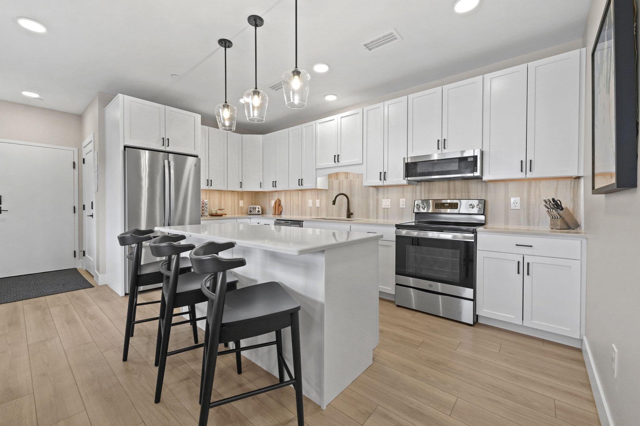 Property Photo: 708 Randolph Street 204 MI 49684