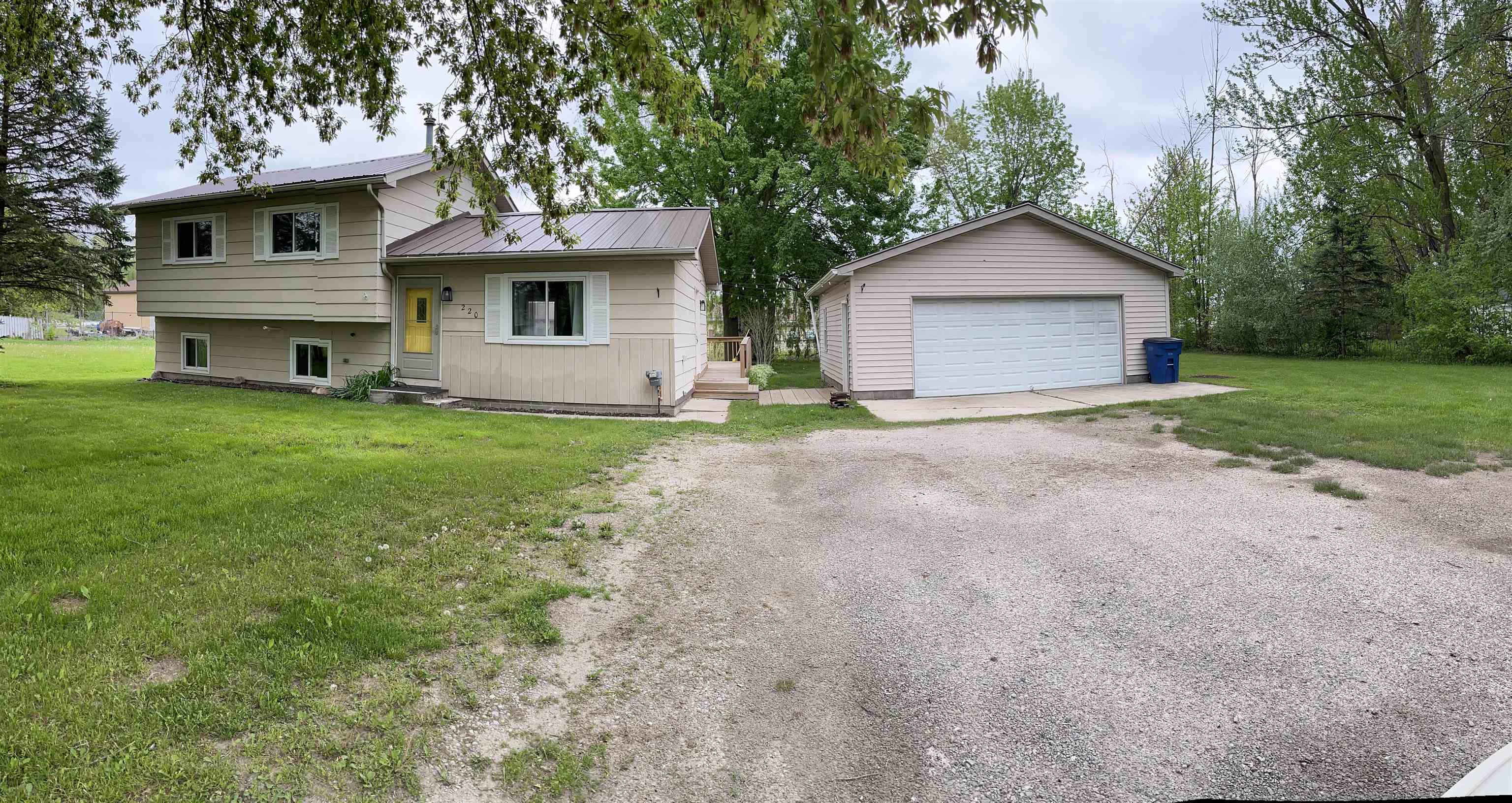 Property Photo: 220 N Court Street MI 48658
