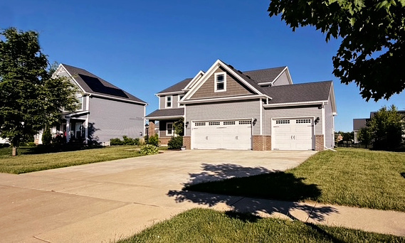 Property Photo:  4707 Vahalla Drive  IL 61822 